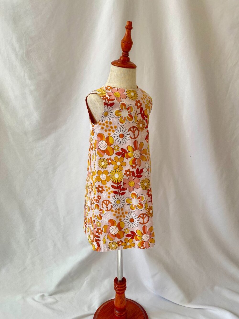 Reversible! Girls Size 5 – Retro Floral Shift Dress